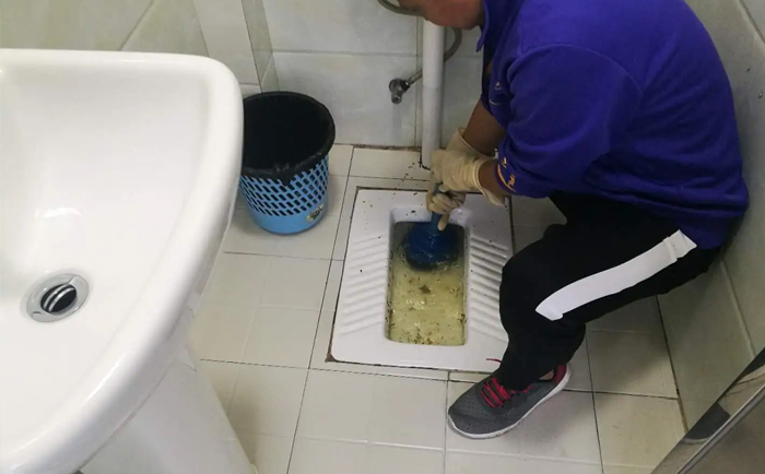 温泉疏通蹲坑